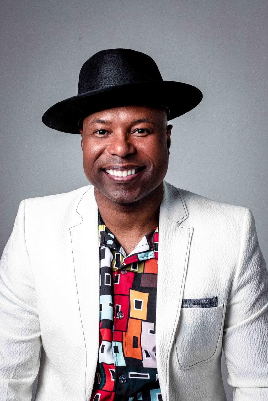 Suel e Buchecha são as atrações do Sesc Verão 2026, na Praia do Forte, em Cabo Frio