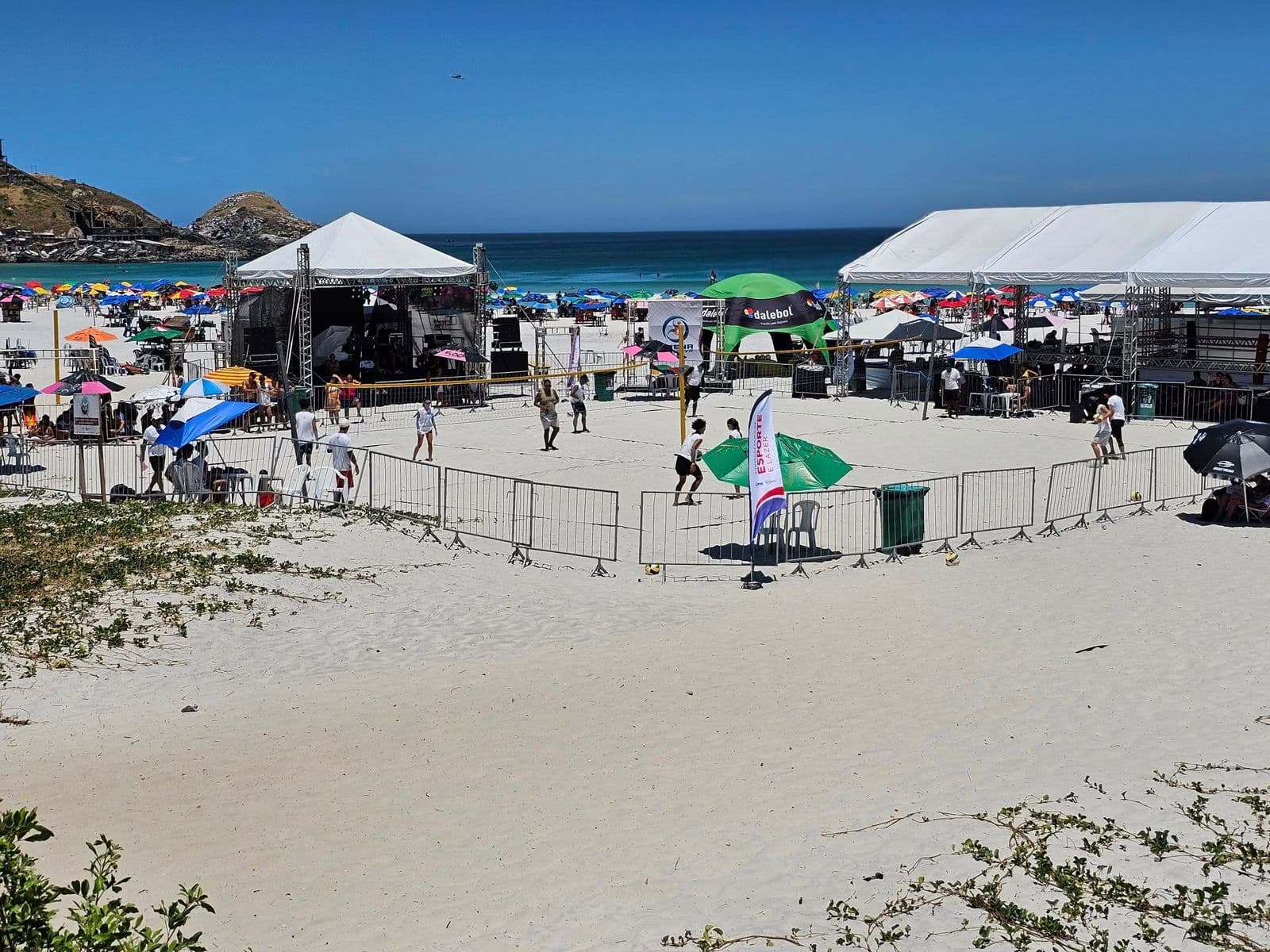 Arena Esportiva movimenta a Praia Grande, em Arraial do Cabo, no fim de semana